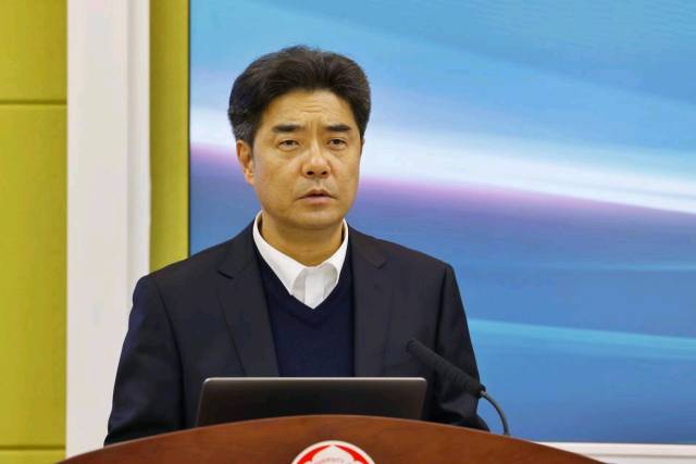 广东工业大学党委书记胡钦太。